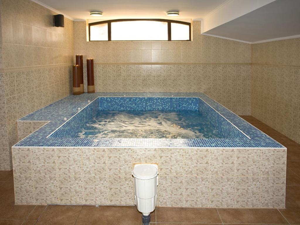 Hotel Chinar Хисаря Экстерьер фото