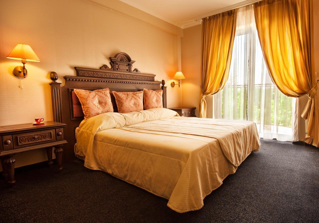Hotel Chinar Хисаря Экстерьер фото