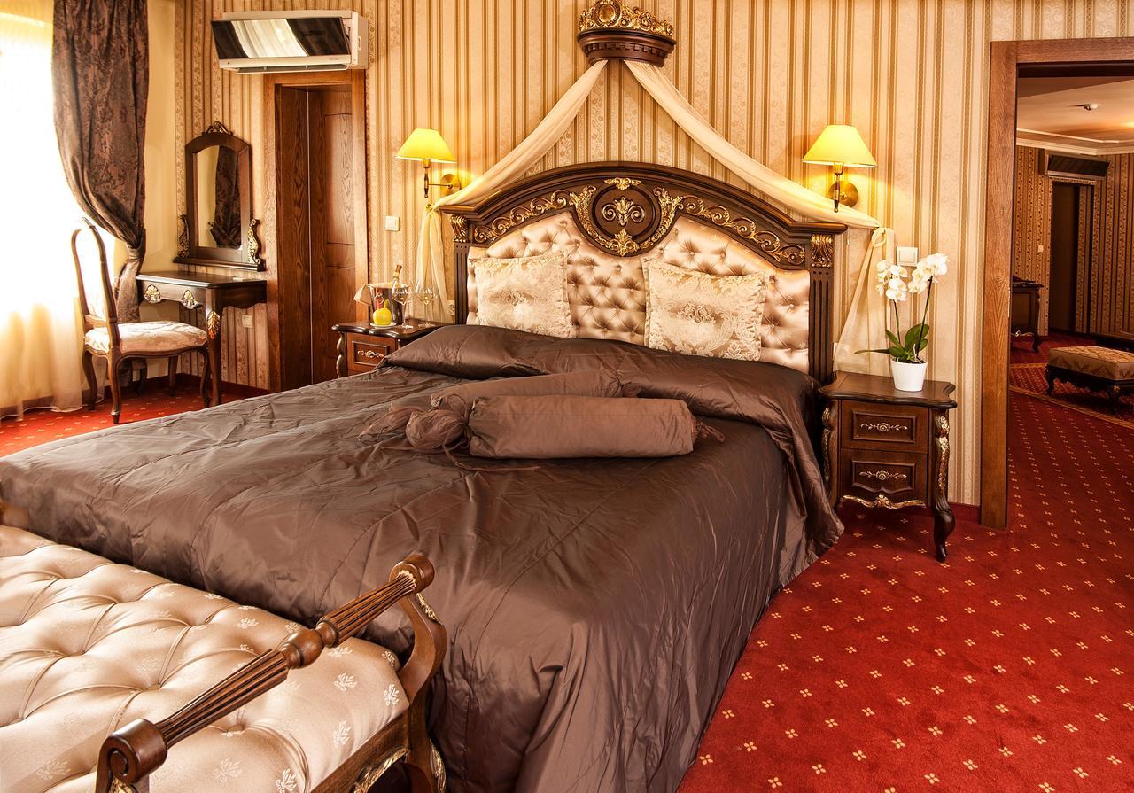 Hotel Chinar Хисаря Экстерьер фото