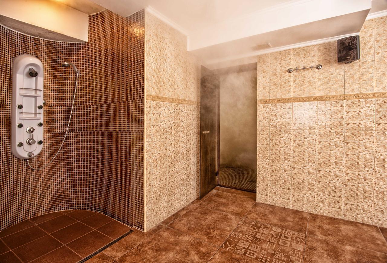 Hotel Chinar Хисаря Экстерьер фото